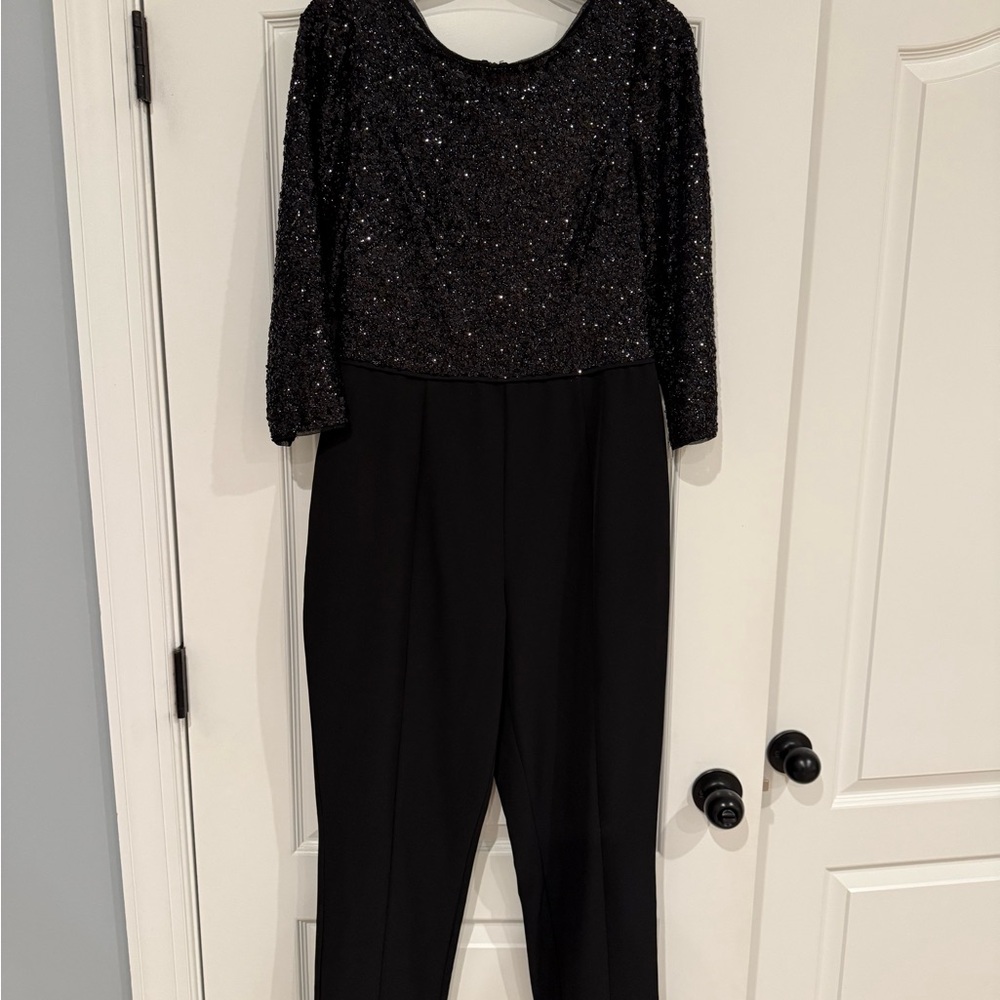 Adrianna Papell Black Glittery Jumpsuit with Three-Quarter Sleeves